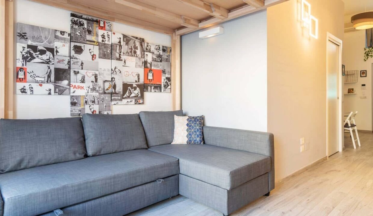 0e726c89-bd8f-4a6d-aabc-76330a9082a2