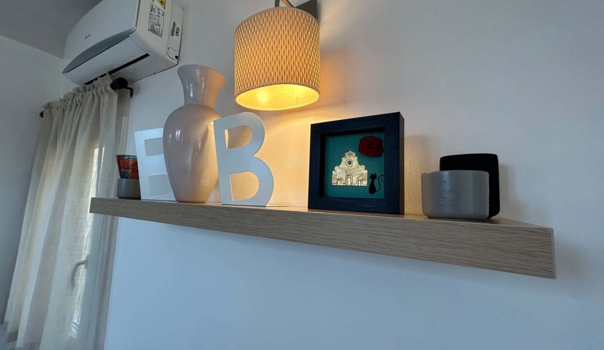 18886908-f8e2-4d63-95c2-142da5fee97d