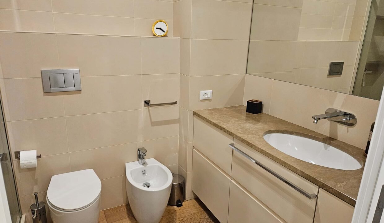 27c9a96c-0078-40e5-95ac-dce4985b10b4