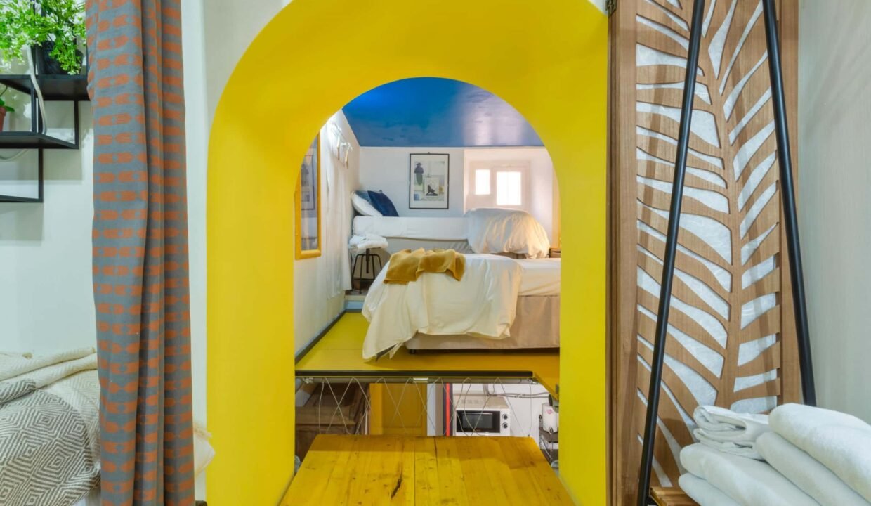 2b0f13f7-bb33-4787-bcae-c129b02b9fbb