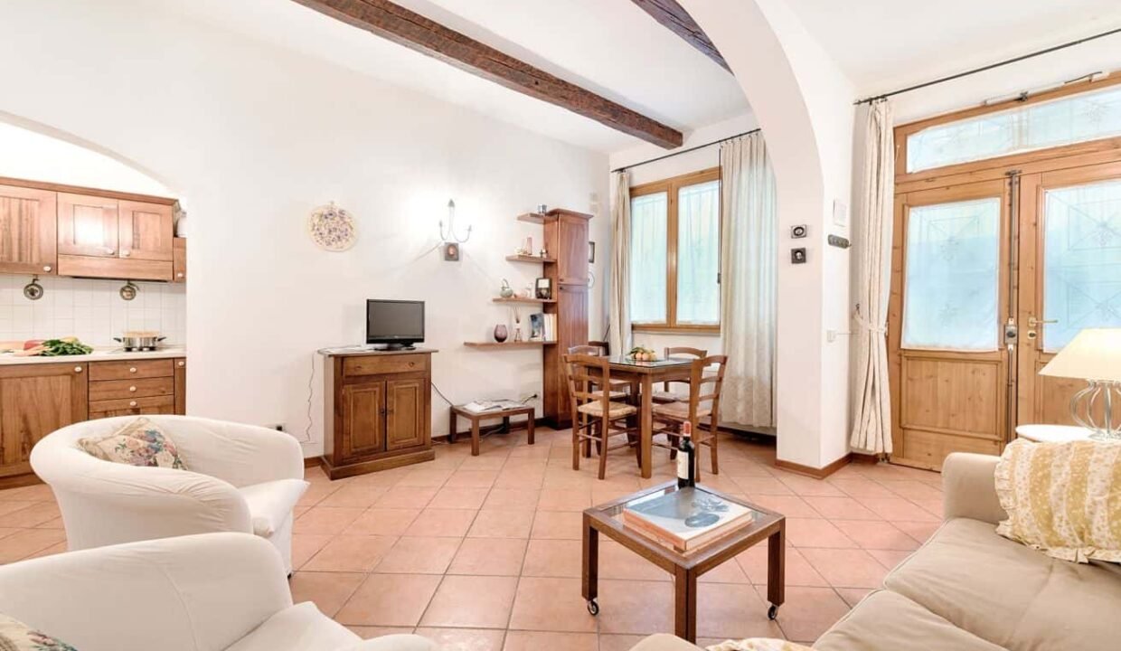 2b99961a-ef54-40e0-a5ae-4d35ed3d690b