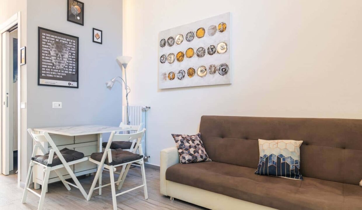 2dca0e1e-02c7-4896-8453-7a9eb6b04ce4