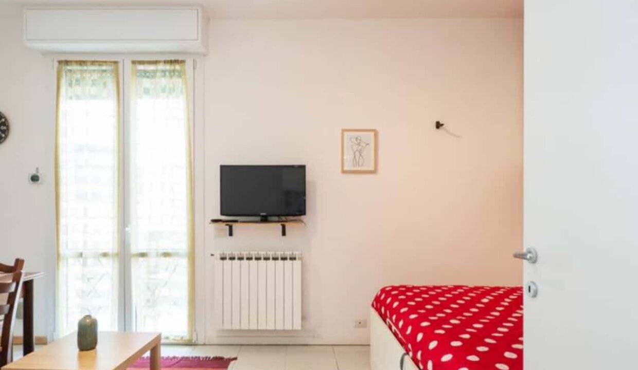 334c69ad-aec9-4a54-a3c3-faf13b937297