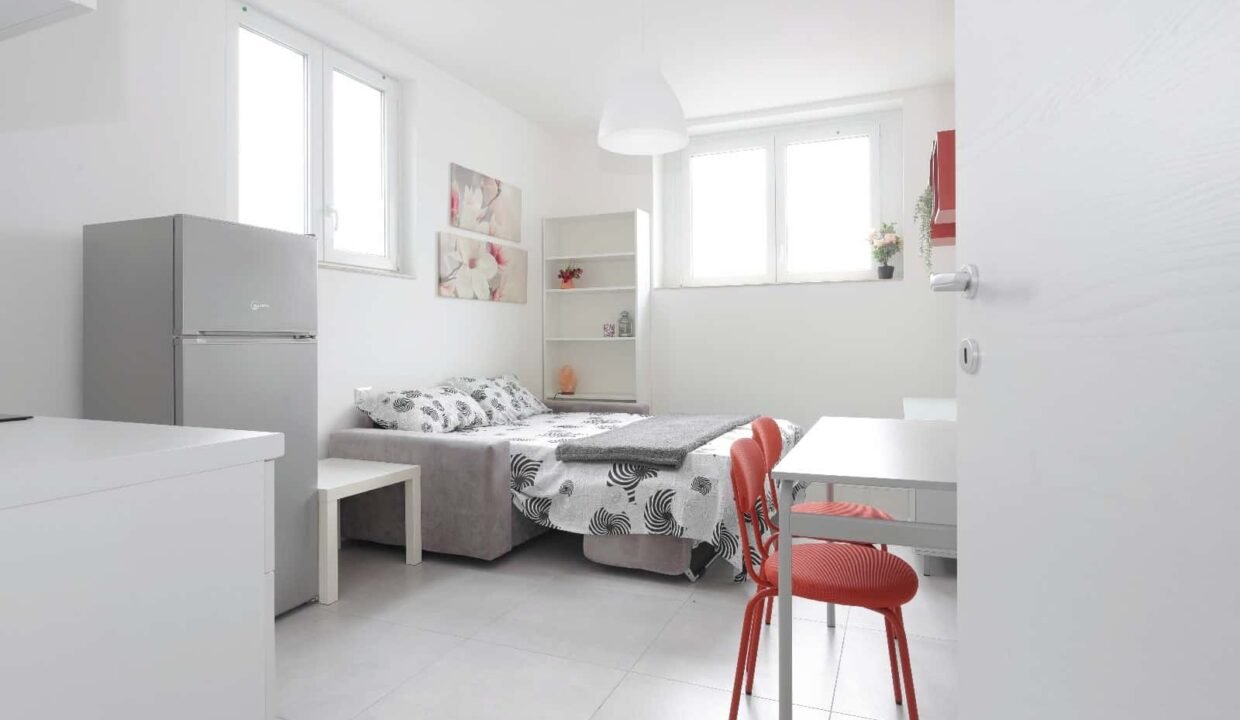 43750663-42bd-4937-b9f8-f1a3df8e3e88