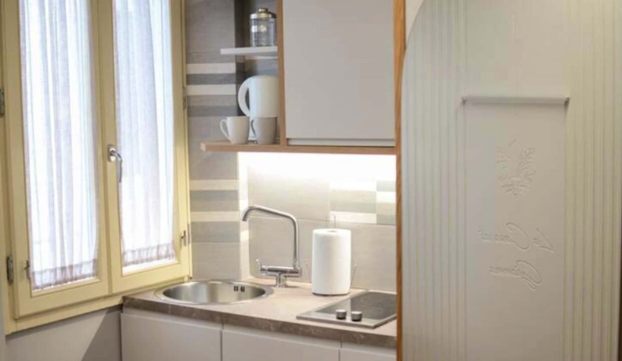 4f137f3f-a093-43ba-b53e-e058c6f7733d