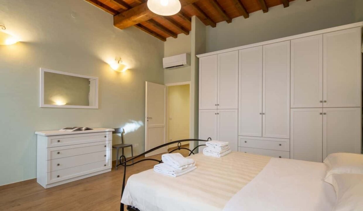 57364219-e6f9-455d-b72b-0adf81327124