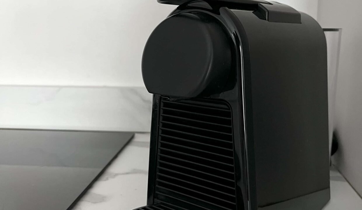 6e7b86e1-682b-4b73-828f-d6c6ba7df407