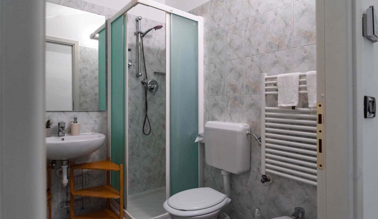 7581df78-7632-419c-bdcc-4088e2e3881e