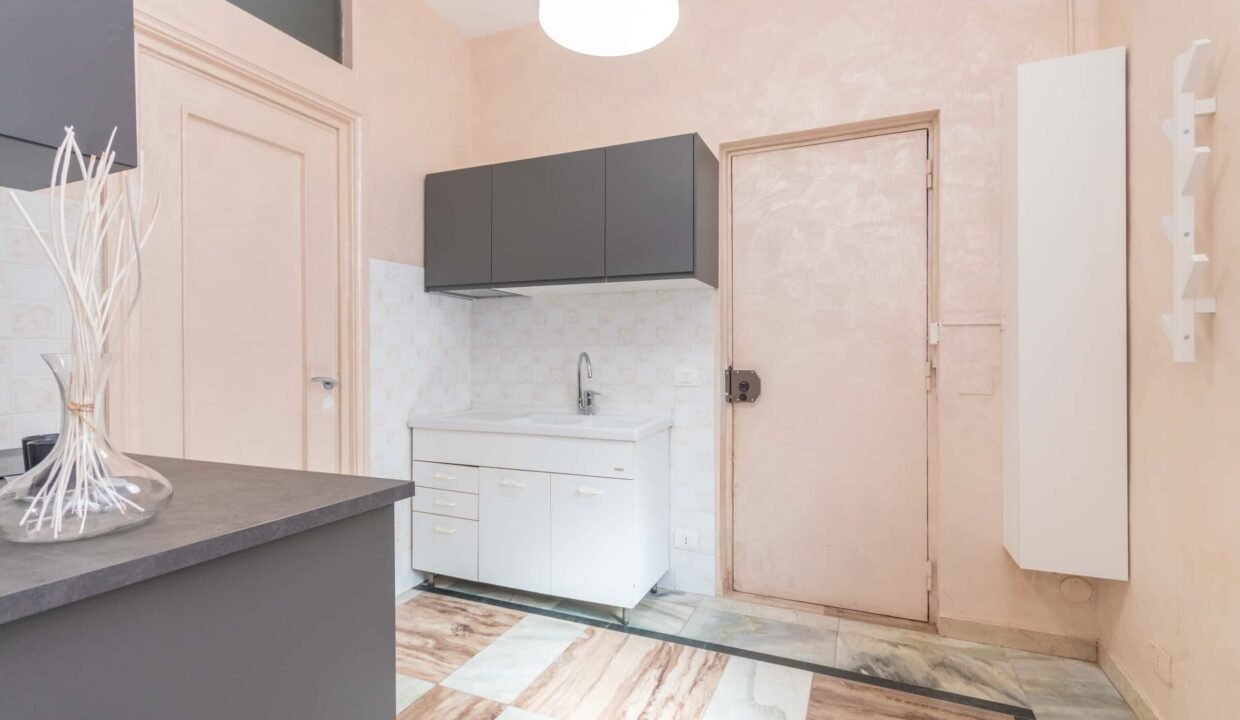 79628f3b-8772-4de8-9f9a-86edc792710e