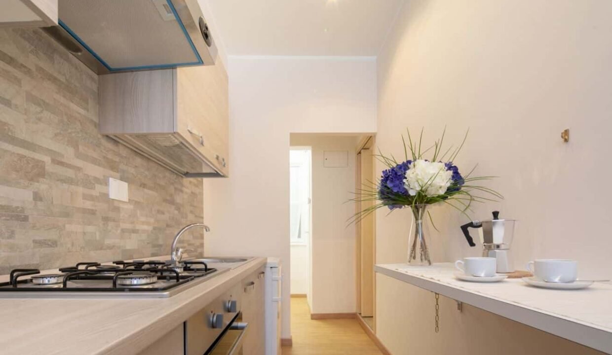 8f5284fd-d7bd-433d-bcde-86624b74faf9