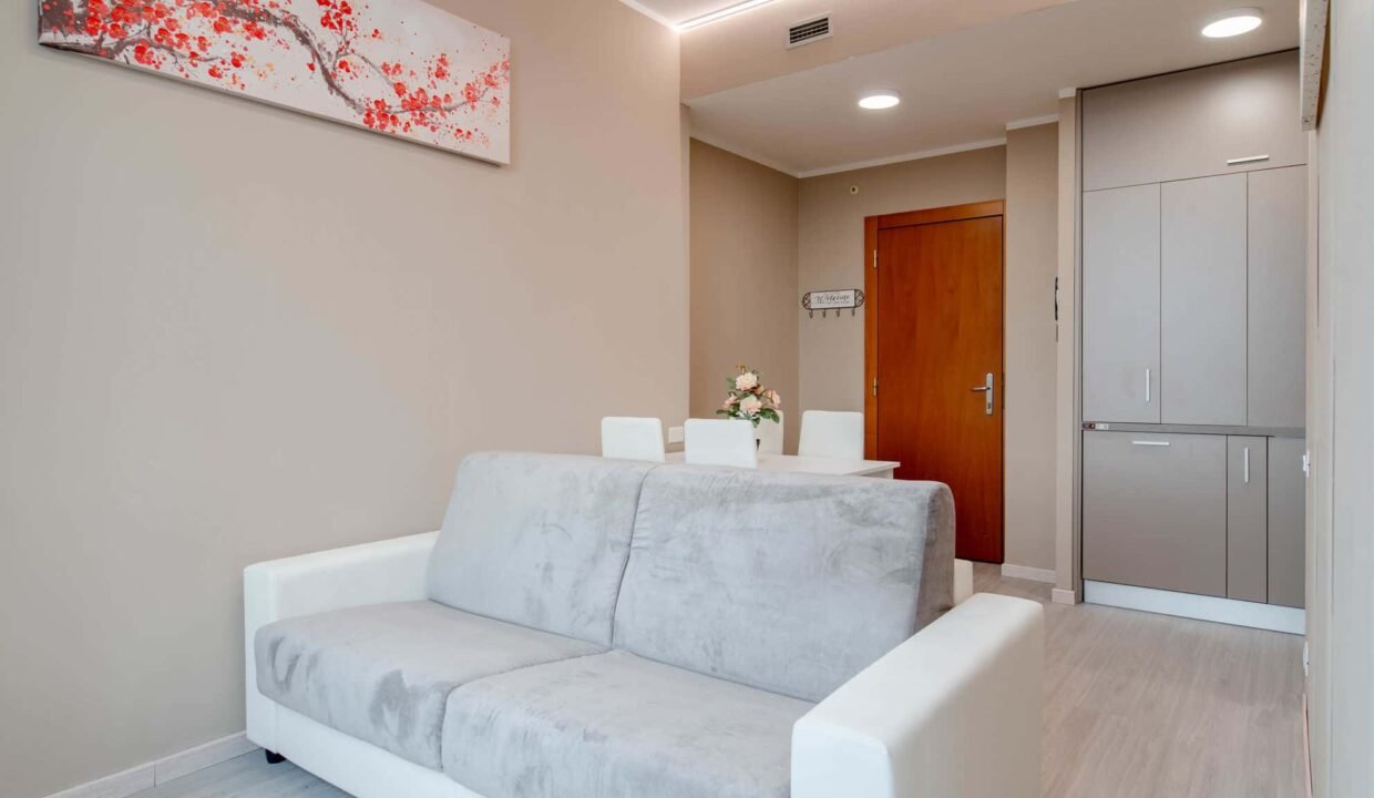 937859ce-5bdb-445a-95ee-cd75beb19646