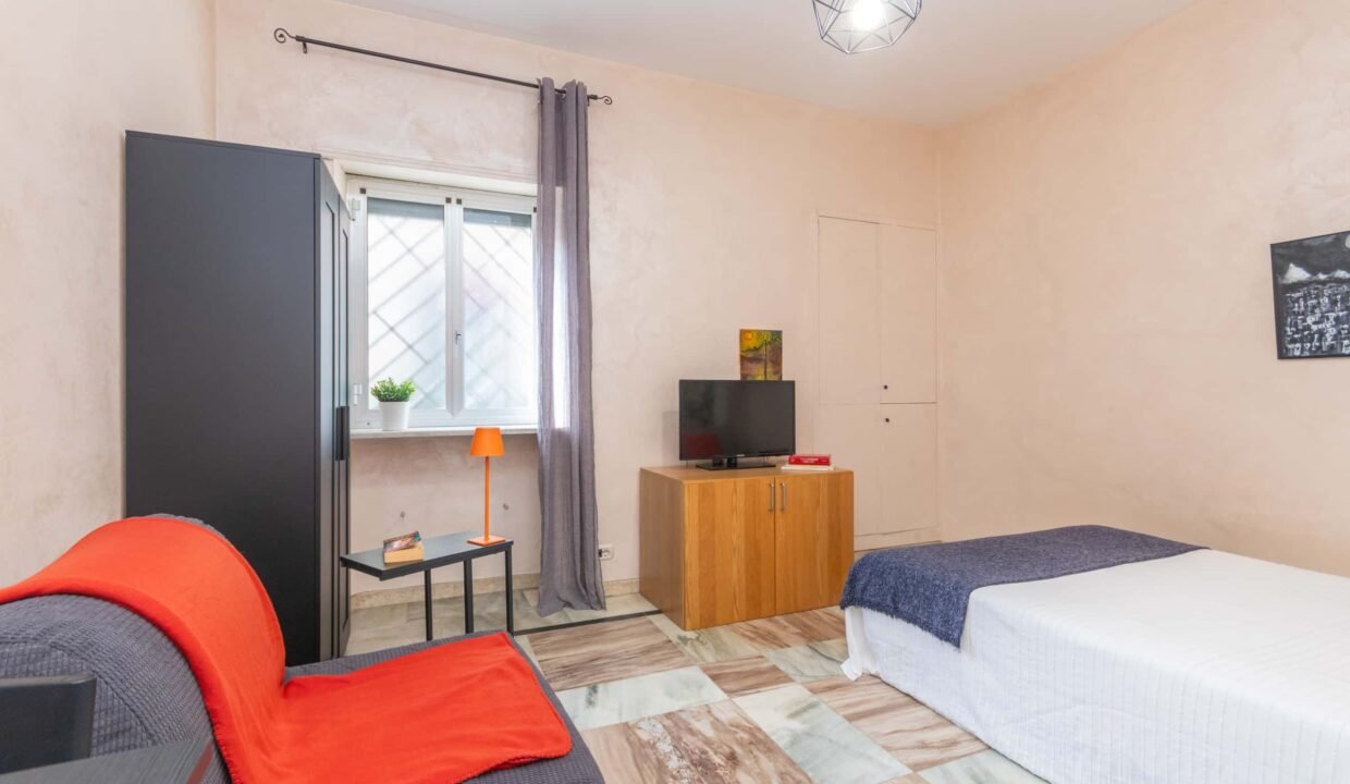 99288e45-f00b-43c0-993e-6fbb0bfd8b13