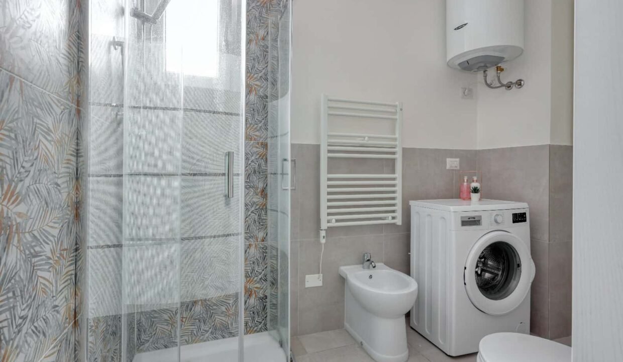 995ae65b-a176-4b31-9fdb-76d08fa115c6