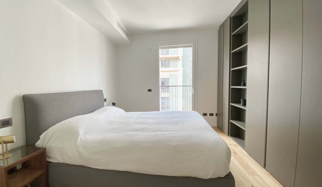 ac1a58dd-903f-481f-9d1b-b73647f8b55e