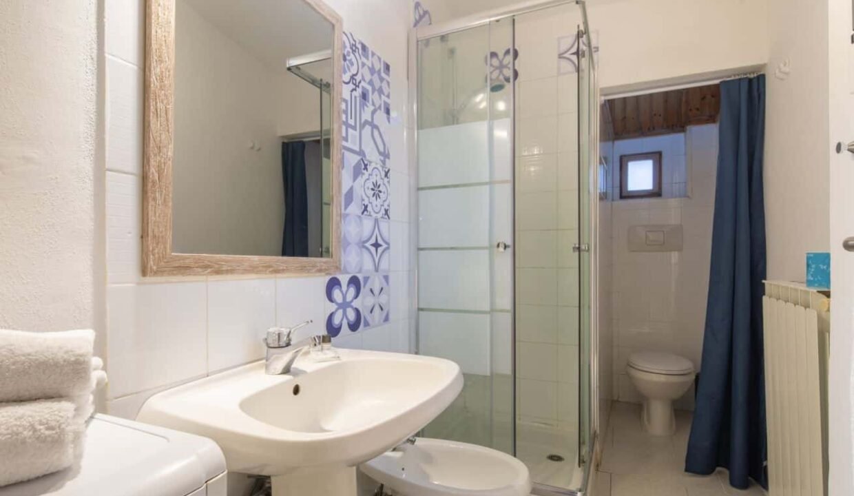 b161bb01-04cc-437c-b2a8-dcebc9362807