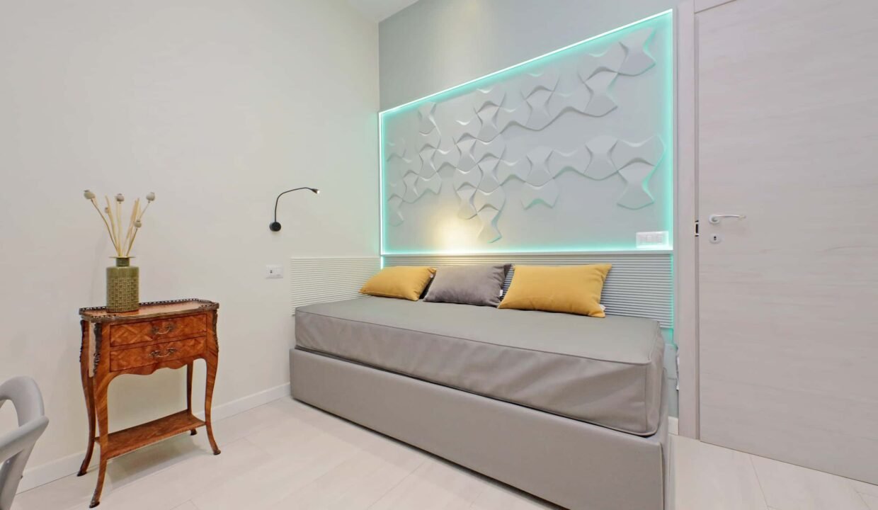 b21d45fa-c22b-4280-b35f-7fbe41753c5e