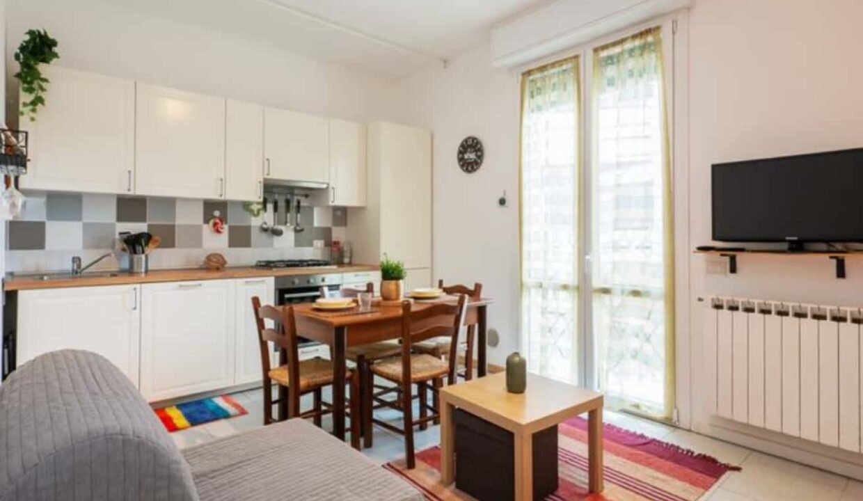 b62c0bb3-5dd4-47cb-b004-27bdff0e8da8