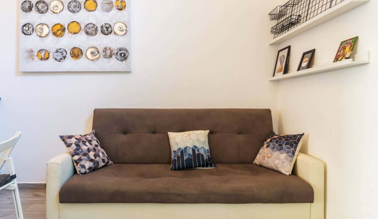 c29e7e76-27f9-47d5-9e6c-73ea93b93edf