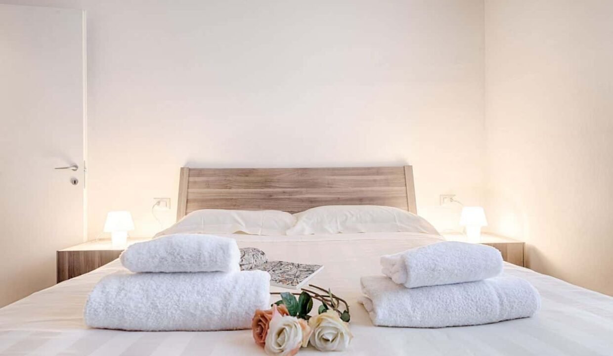 cb0e7872-5d92-4090-b601-a016309ce236