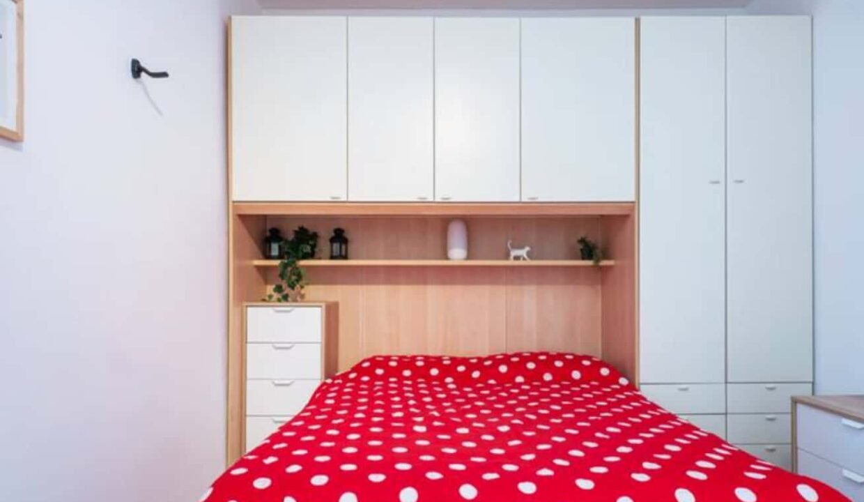 d72e7330-fbca-47ee-826d-fdbdd4409cf6