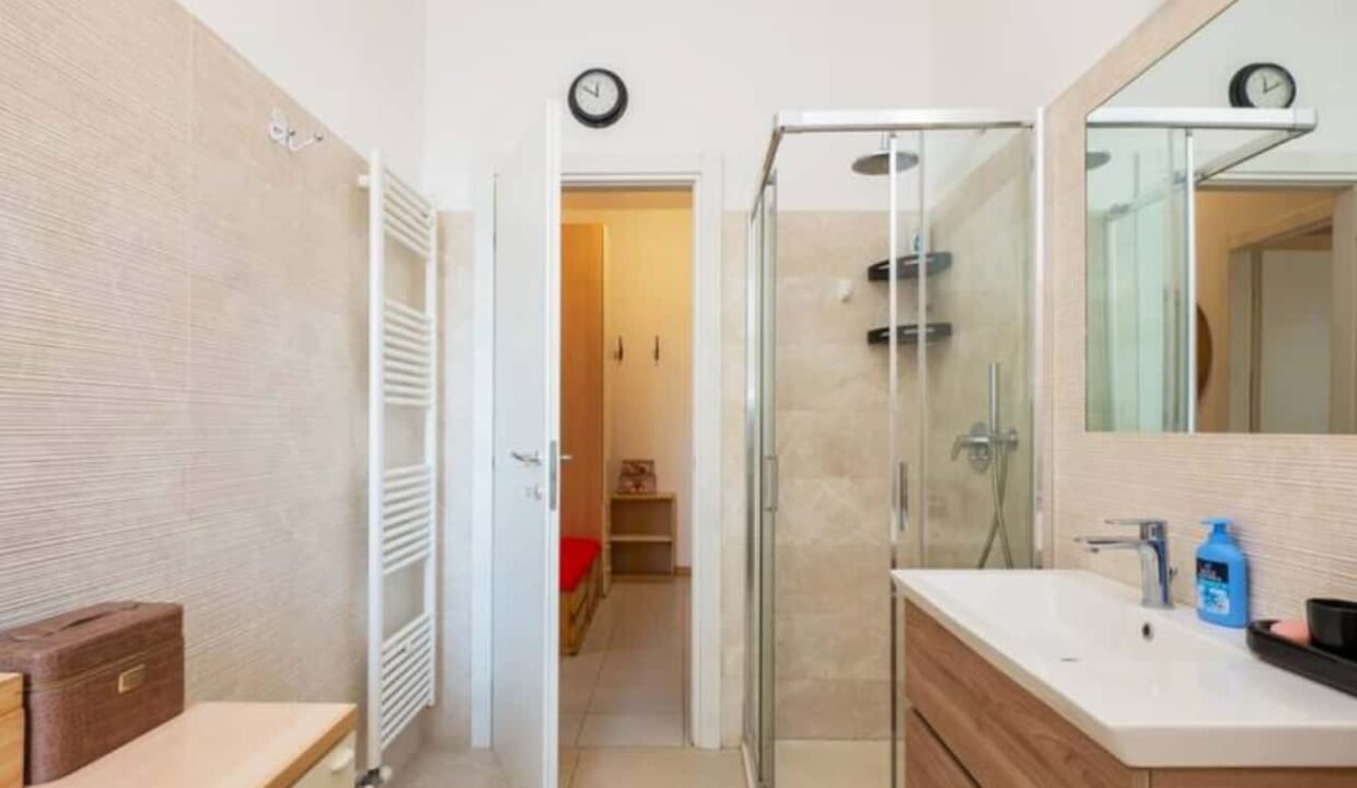 dda65cc7-7082-4a03-8379-7353f9558896