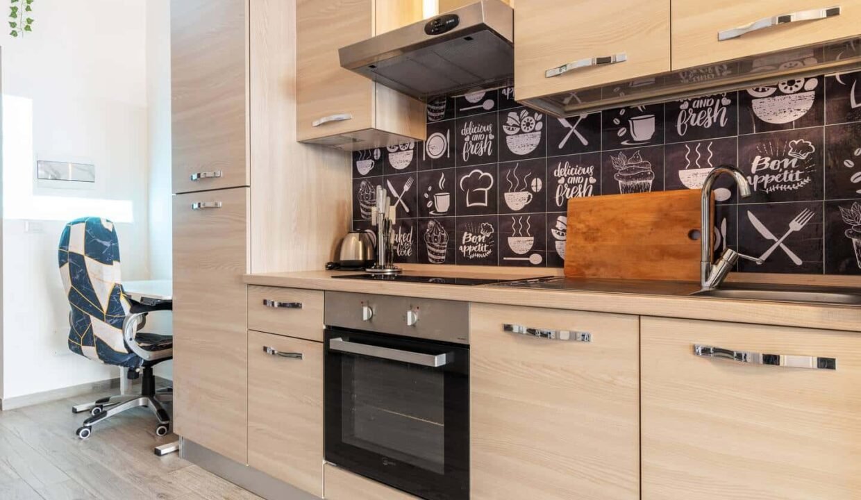 e0e3af30-4ef1-4f2a-9c8d-83cbb1b9592a