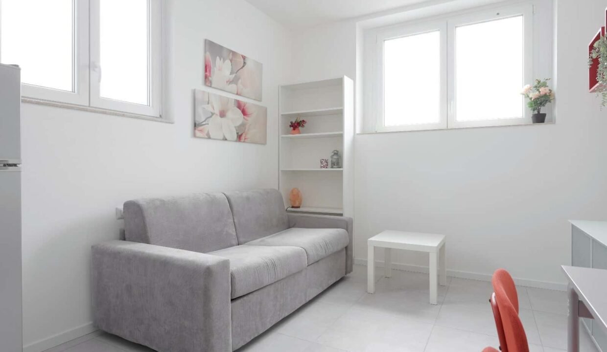 e51ceee8-78e2-4803-95a1-9d76f9104704