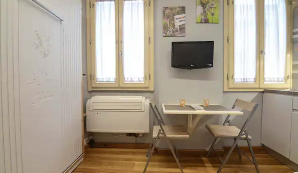 f2bcf9c9-a67e-41f9-b633-70d0e869df0d