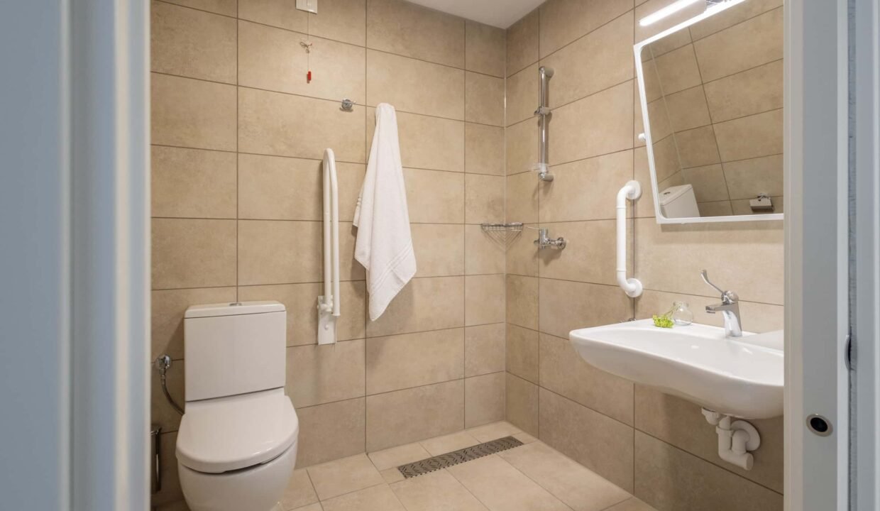 fbf4e016-8ec8-4930-a81e-841aa85656ff