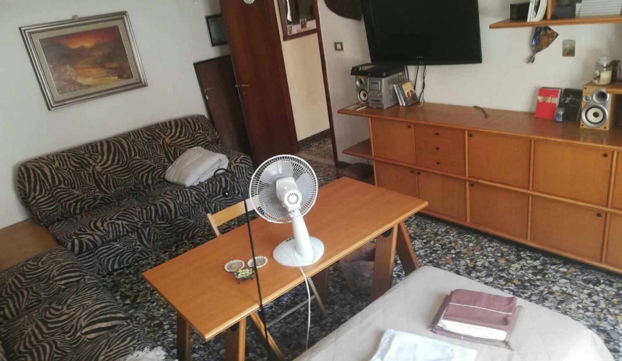 0ea0bc13-1770-469b-9fec-326914bf151f