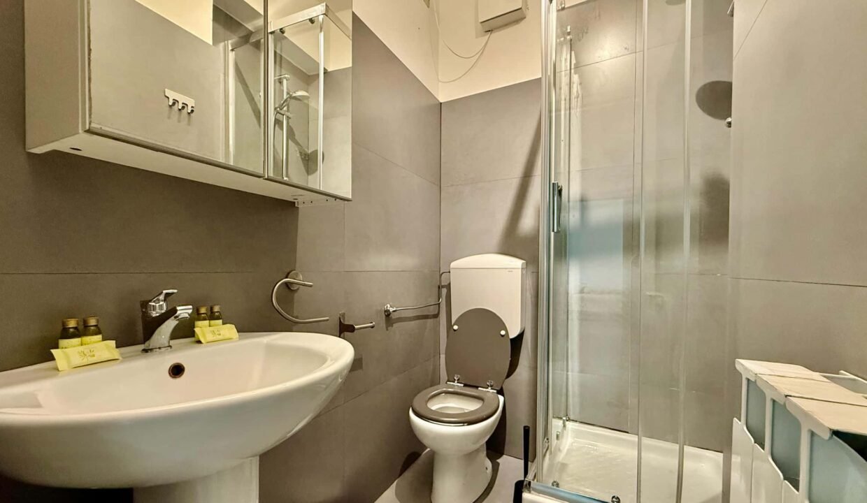 414df1e0-b875-49cd-a674-7fe8215c6425