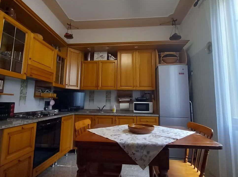 8cd35372-b03b-4330-8890-7c90826b8b28