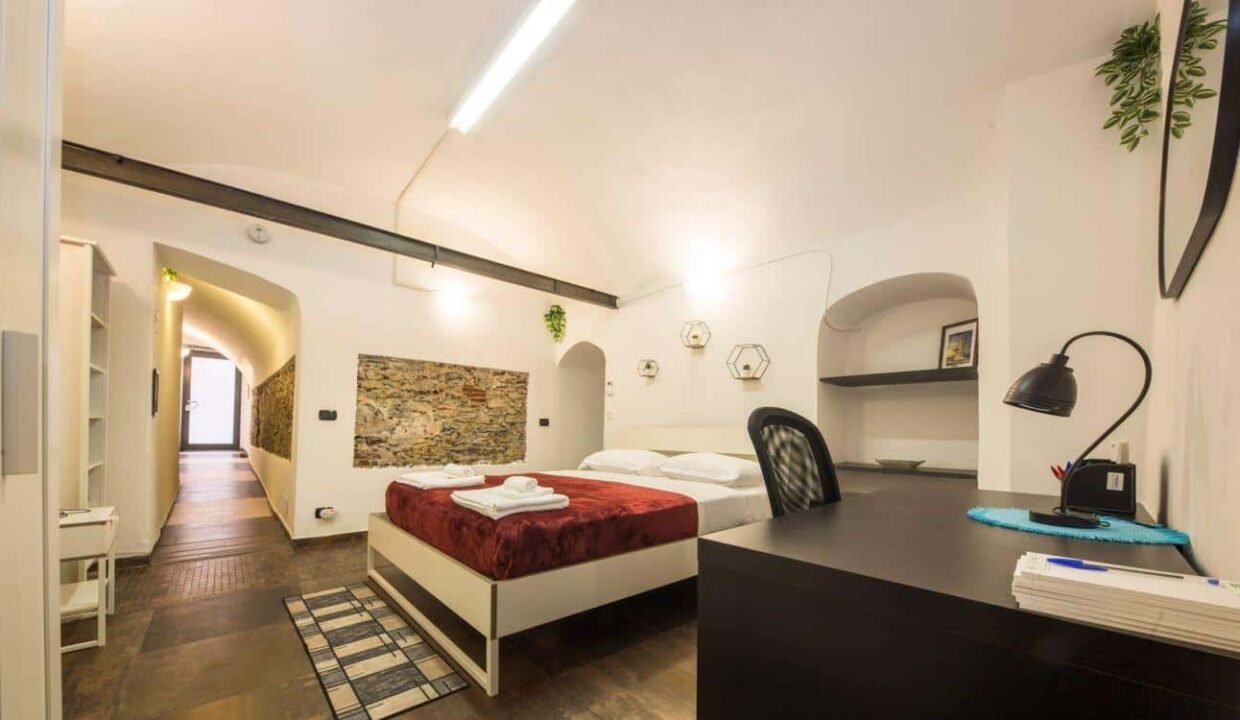 9085edd6-9ec0-4594-86f5-1e36047c2bea