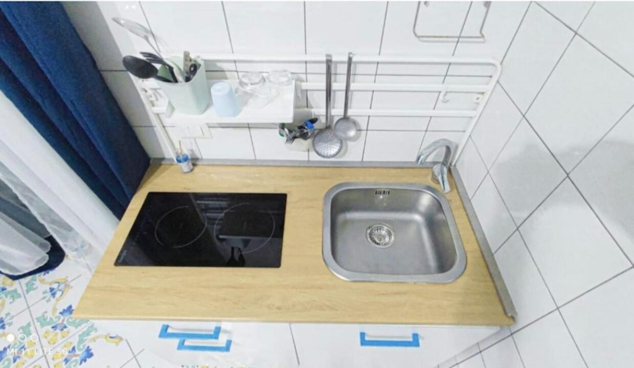 9e6124ff-d278-497d-ad4f-124480513ba5