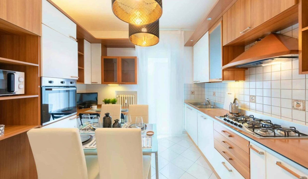 a1004cb5-921e-41bf-91a3-f471da752b75