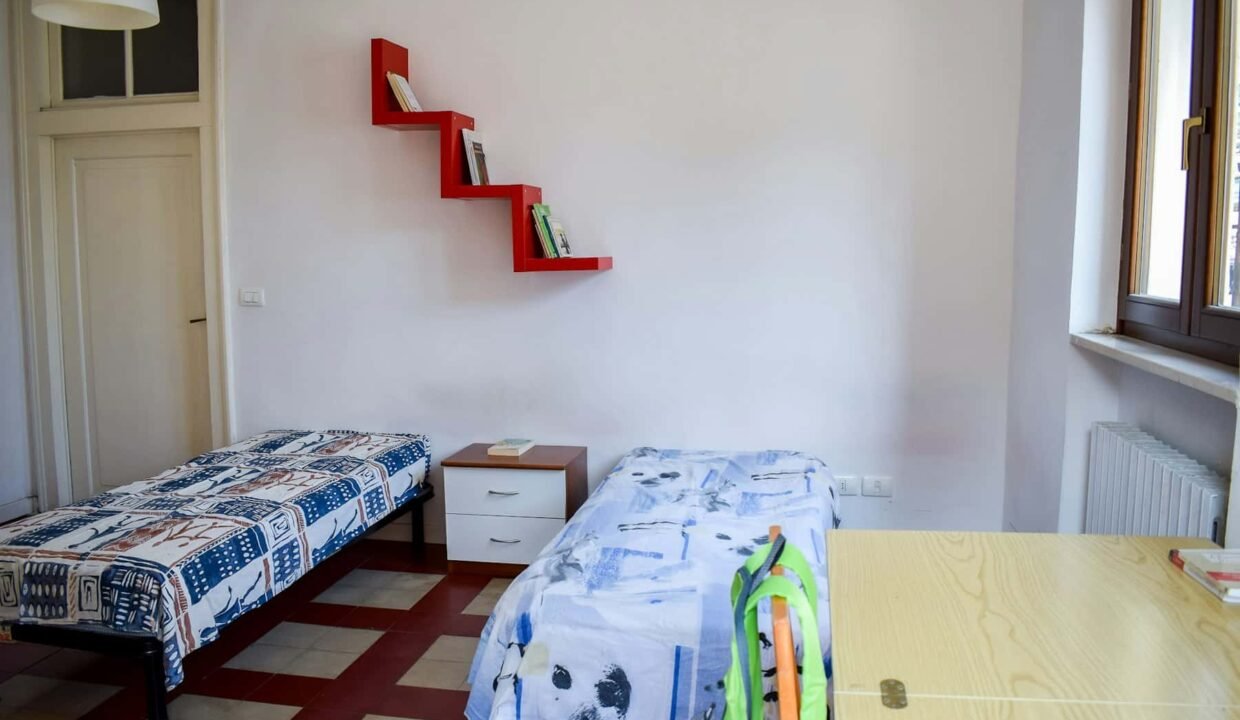 d4b8d784-54f0-44e6-b449-2e7aa0616fc1