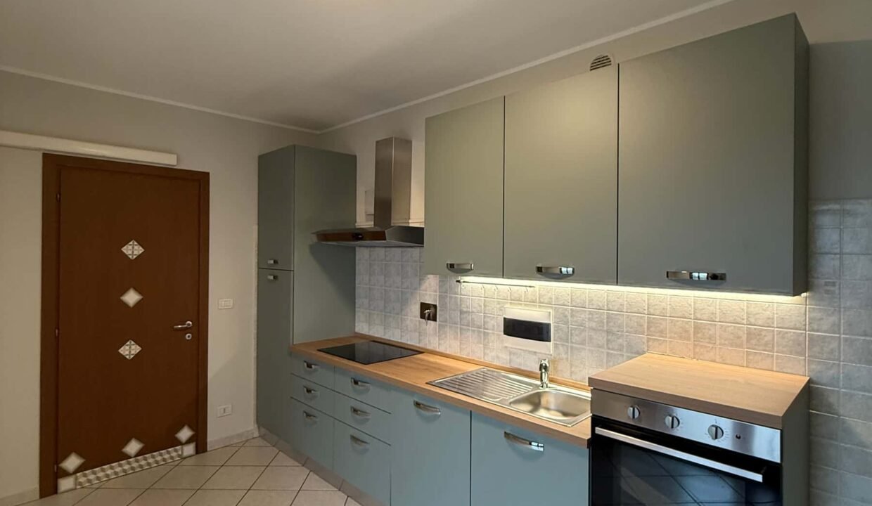 e50c0976-7ff9-47e6-baee-d20c84b76222