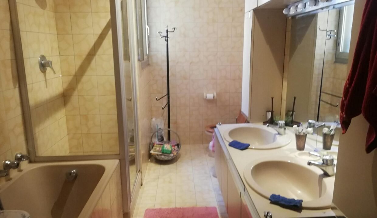 ec0e7126-0f02-4ca3-b11a-a94d02919e76