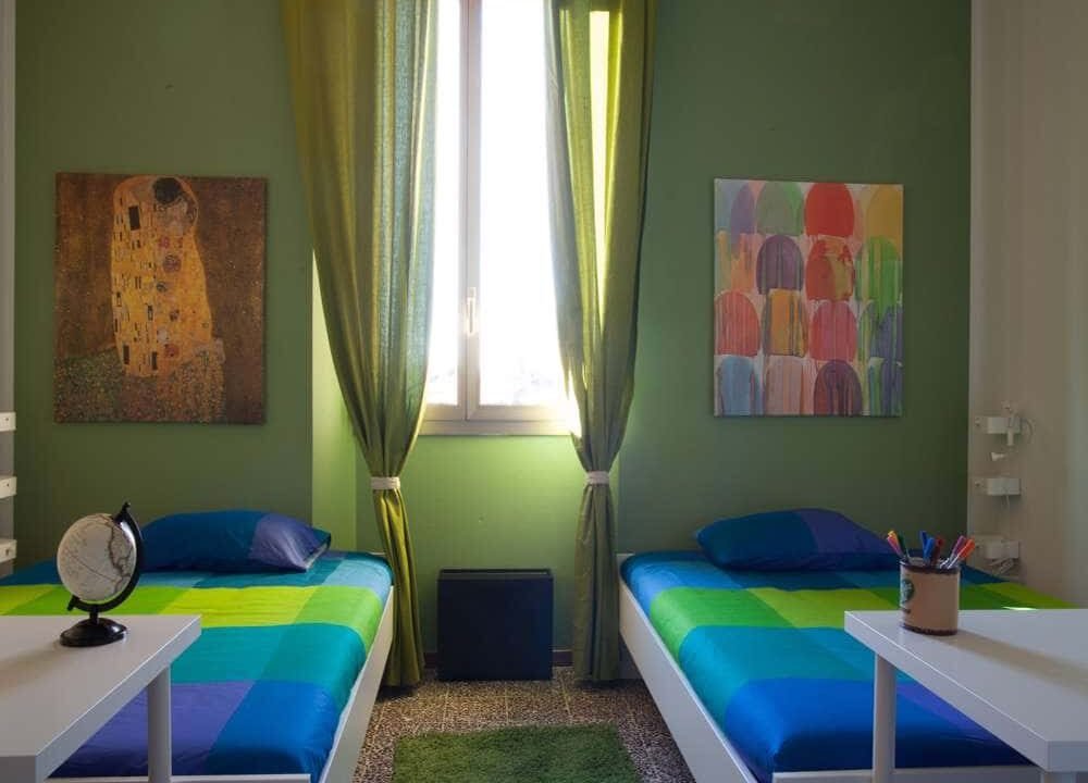 f7457d16-a3ff-4493-a0b3-672ec6ccfa4c