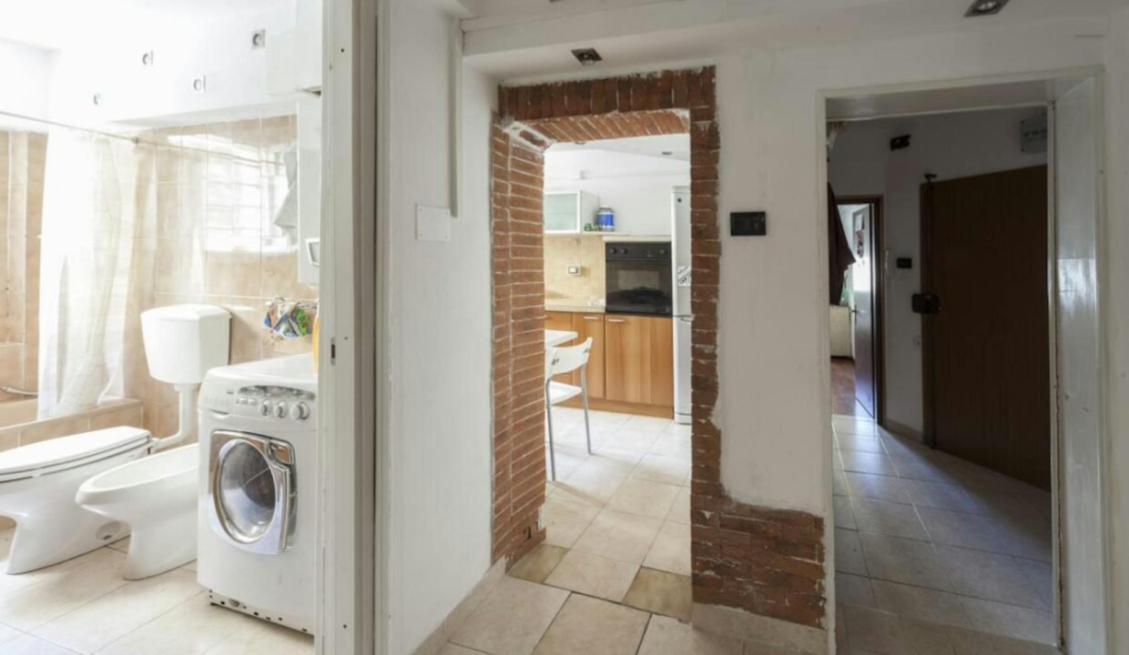 fb0d01ac-4411-4f0b-b9e8-c4a4b3d6410e